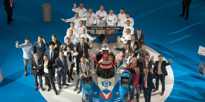 Motoristas e Chefs na feira Auto Lyonnais em 2017
