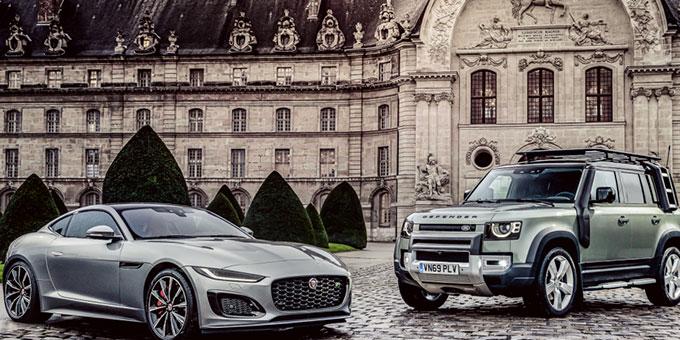Jaguar Land Rover: the Defender and the F-Type unveiled at the FAI in Paris