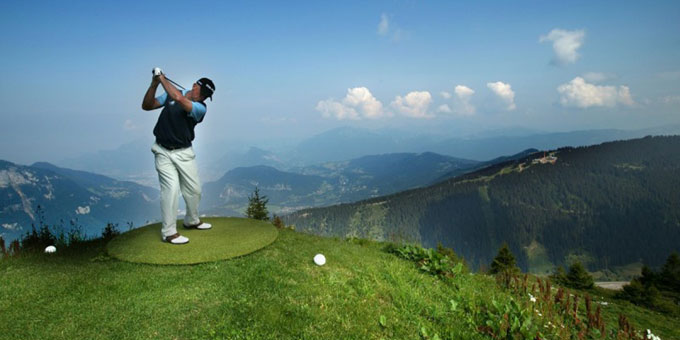 Les Carroz : une charte santé et un golf à 1900 mètres d’altitude