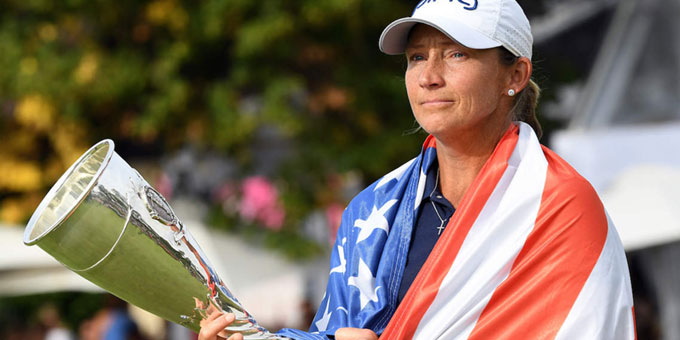 Angela Stanford en route vers le Texas Golf Hall of Fame