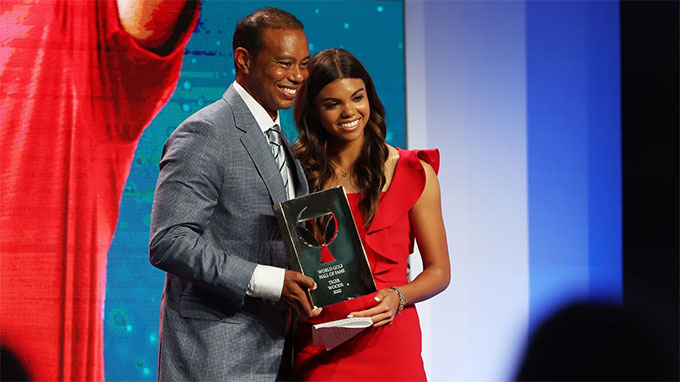 Tiger Woods inducted into the World Golf Hall of Fame by his daughter Sam