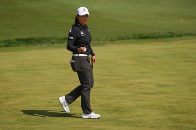 Yin Ruoning devient la numéro un mondiale du golf féminin