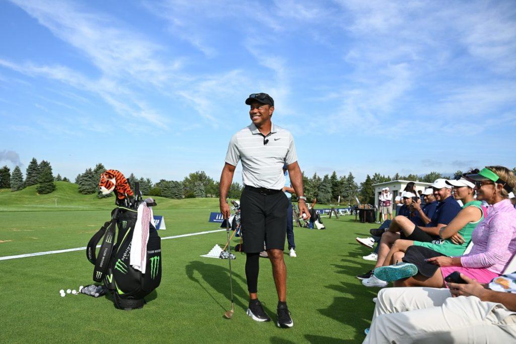 Tiger Woods de retour sur le terrain avec Rickie Fowler