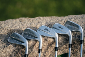 Titleist 4ᵉ génération T‑Series : T100, T150, T350 et T250