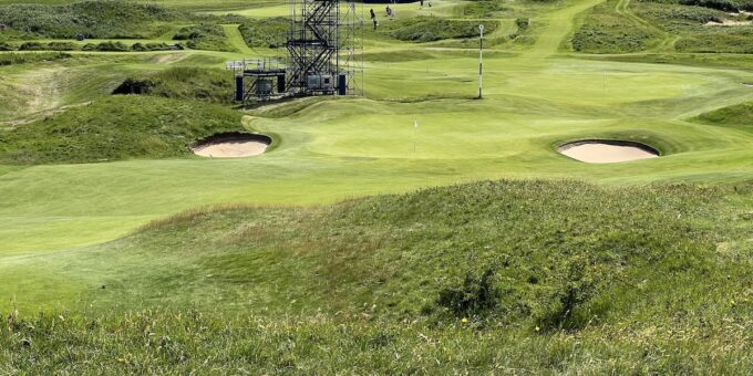 Double green 13-17 Royal Portrush Double green 13-17 Royal Portrush