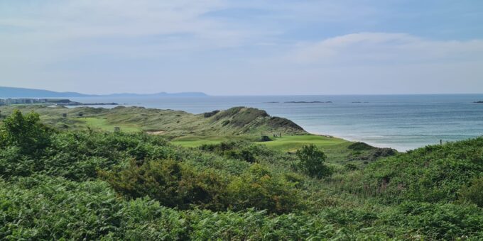 Vue sur Royal Portrush green du 5 @TPlassais